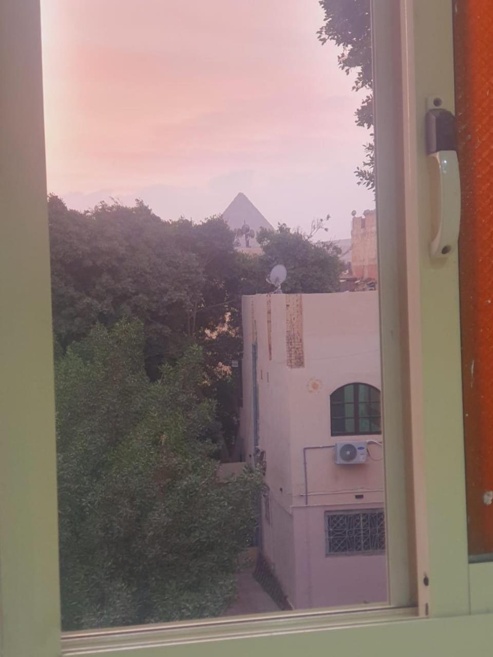 Sobba Pyramids View - Guest House Kafret el-Gabal Exteriör bild